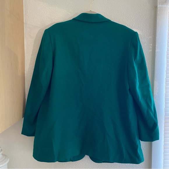 2 piece set Women's Blazer and Pants - Picture 6 of 16